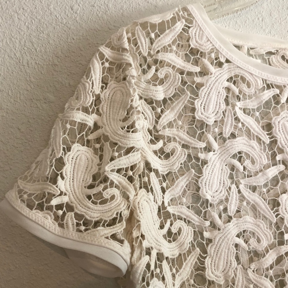 LOFT Lace top - Picture 2 of 4